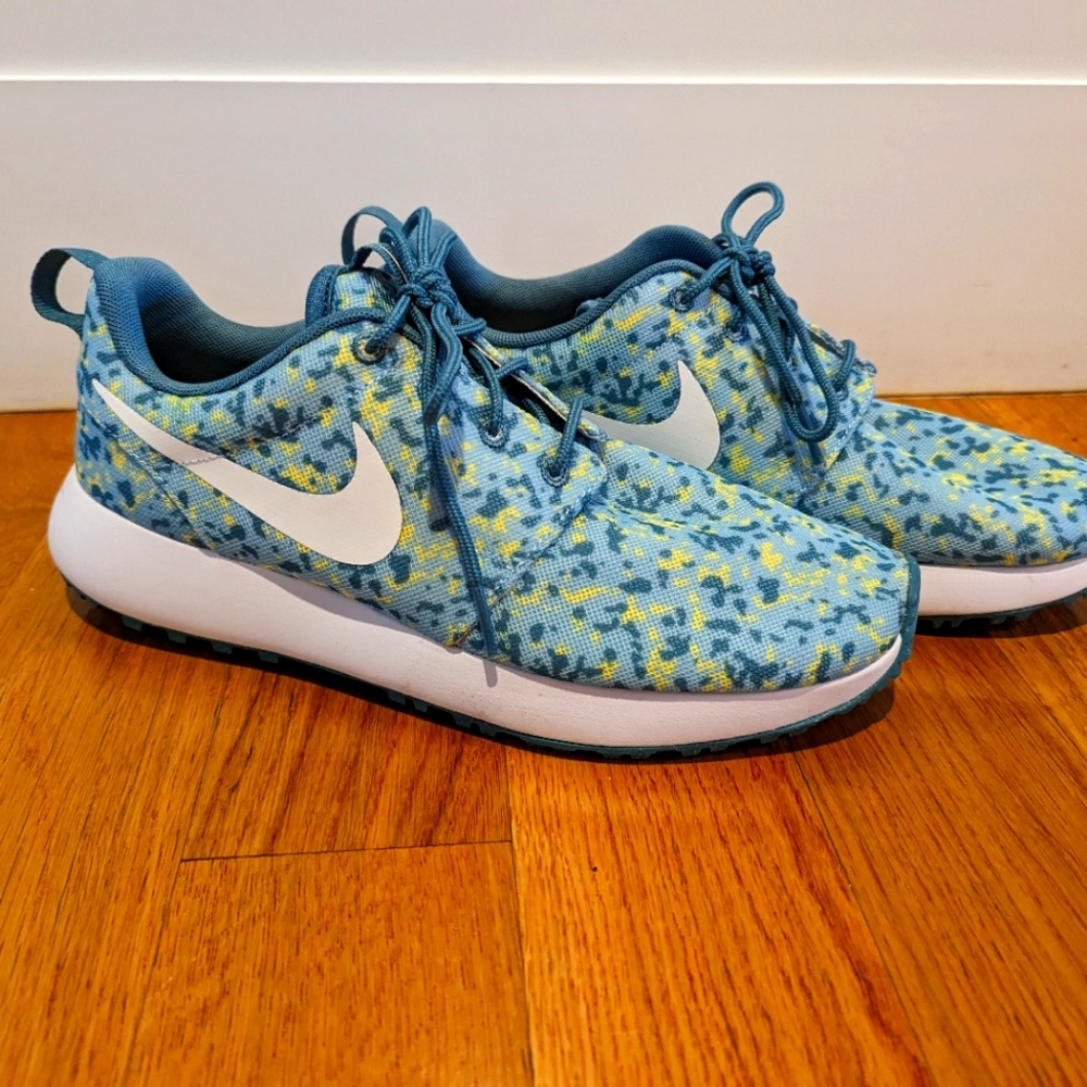 Nike Golf Shoes- women's size 7